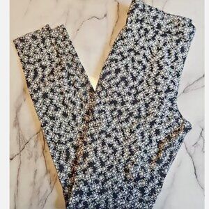 Dorothy Perkins Skinny Pant - US Size 4 / UK Size 8 - Black & White Floral